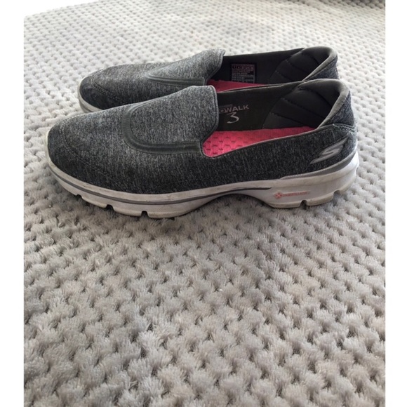 skechers go walk size 7